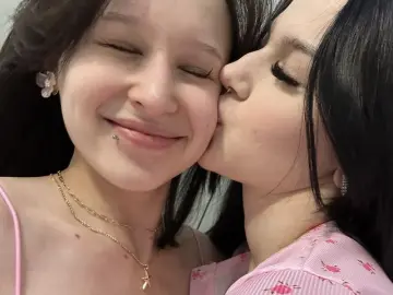 BrandieAndAfton  live sex cam