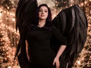 AndreaDarwish  live sex cam