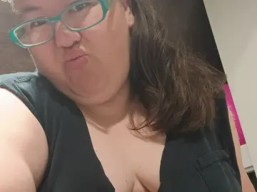 PepperLynne  live sex cam