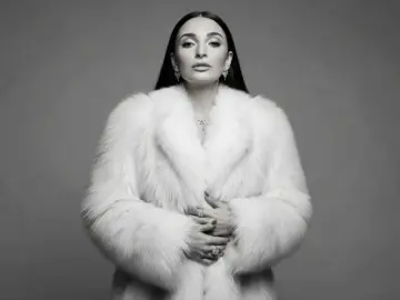 AllaRoberts  live sex cam