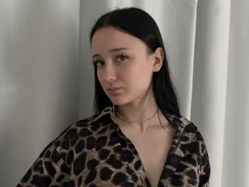 ChristenConnelly  live sex cam