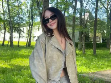 LikaDelic  live sex cam