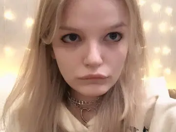 PetrinaKoehl  live sex cam