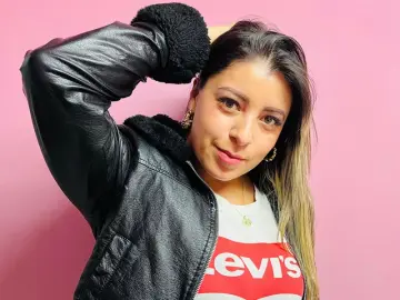 PamelaBlo  live sex cam