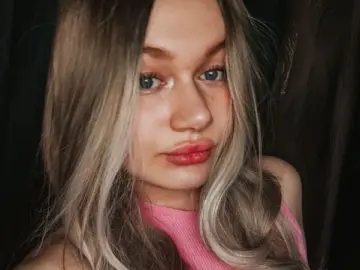 CirillaAkerman  live sex cam