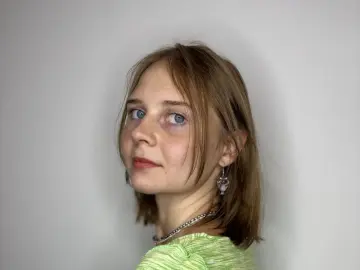 DenniseVerso  live sex cam