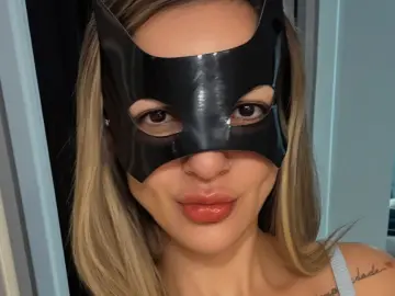 AnaBeatriz  live sex cam