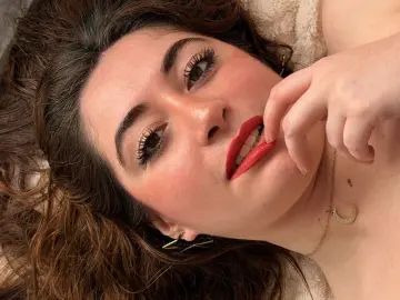 RoxyRoose  live sex cam