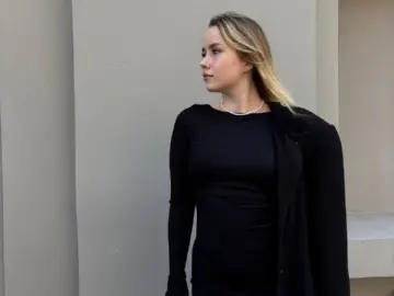 TeishaCaram  live sex cam