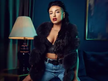 OksanaBloom  live sex cam