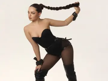 AnaWest  live sex cam