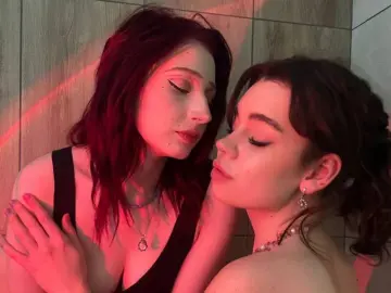 LeonilaAndDahlia  live sex cam