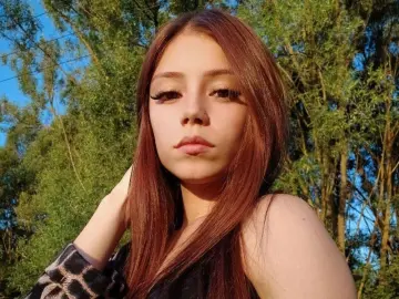 LynneStilwagen  live sex cam