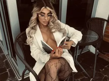 ZoeyVegas  live sex cam