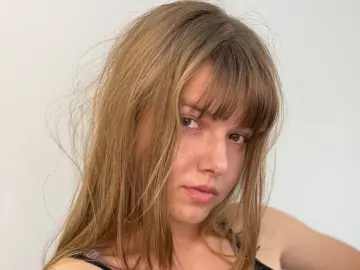 LynetteOba  live sex cam
