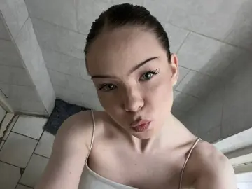 TiffanyRichards  live sex cam