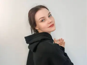 ToraMendiaz  live sex cam