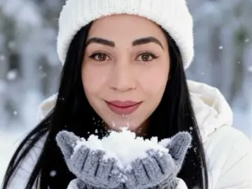 HotNoielya  live sex cam