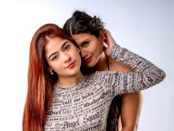 PaulaxRoxana  live sex cam