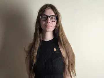 WinnieBorstad  live sex cam