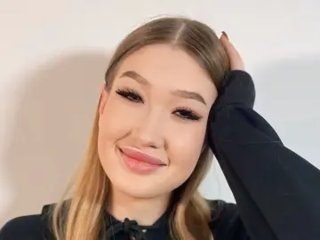 KandraMcgalliard  live sex cam