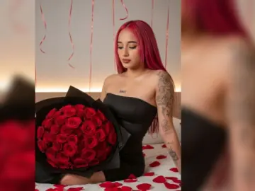 LisaNoback  live sex cam