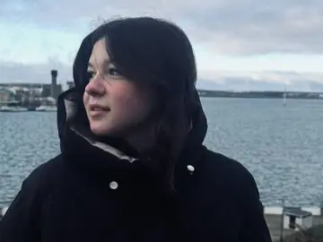 MellieTierce  live sex cam