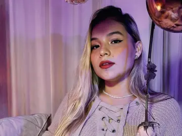 SusieJohns  live sex cam