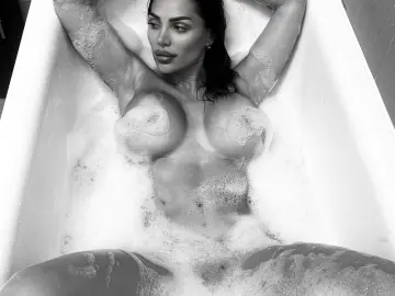 LeticiaLoren  live sex cam