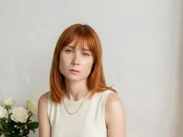 KiraSunley  live sex cam