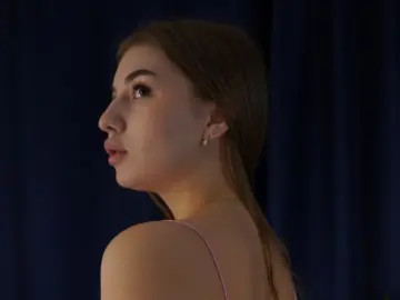 YungPieper  live sex cam