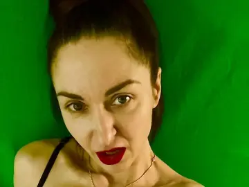 BozhenaRaiskaya  live sex cam