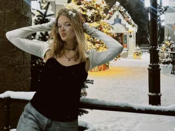 LizabethGrounds  live sex cam