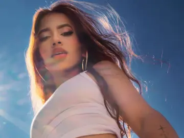 ElenRoux  live sex cam