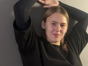 HettieLehrian  live sex cam