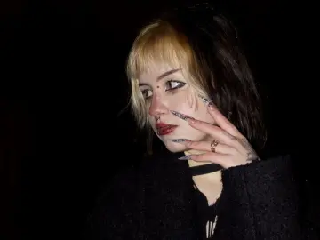 LiyaLuna  live sex cam