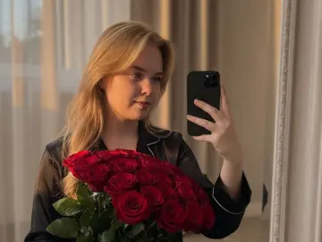 MelissaMyla  live sex cam