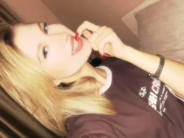 FlossieRoseth  live sex cam