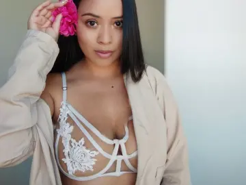 KaterinWomack  live sex cam