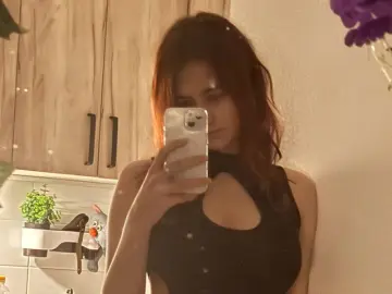 DeannRastogi  live sex cam