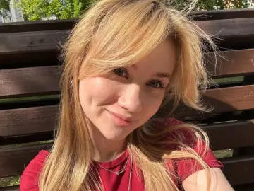 CelestineVale  live sex cam