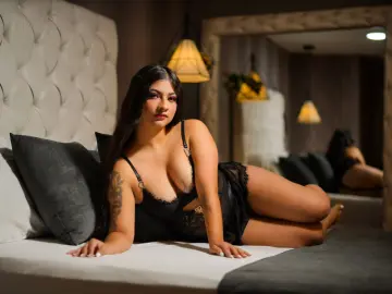 EvahMonroe  live sex cam