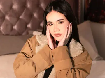 KaviRose  live sex cam