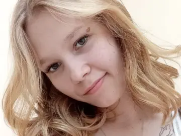 DainePostema  live sex cam