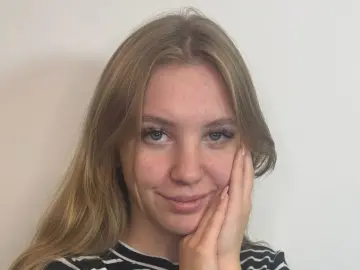 MelanyJarvi  live sex cam