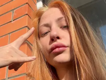 DeloresDeveau  live sex cam