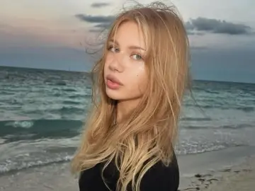 StephanieChelf  live sex cam