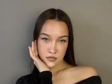 RosannShrier  live sex cam