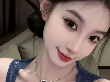 ClaraElla  live sex cam