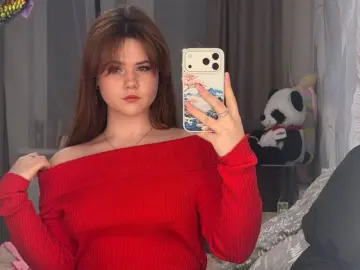 DootiBenek  live sex cam